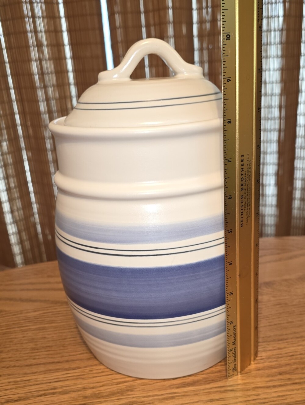 Pfaltzgraff RIO Large Ceramic Storage Canister with Lid Blue and White Stripes